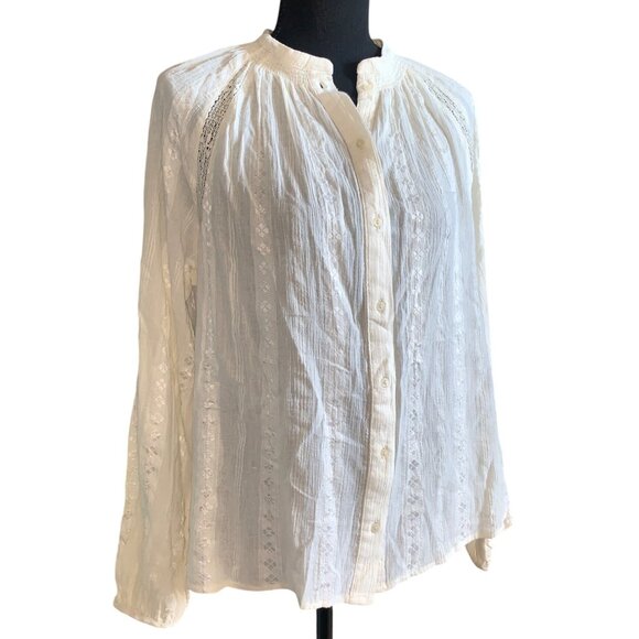 Universal Thread Womens Off-White Long Sleeve Button-Up Blouse w/ Lace Inserts - Picture 4 of 15